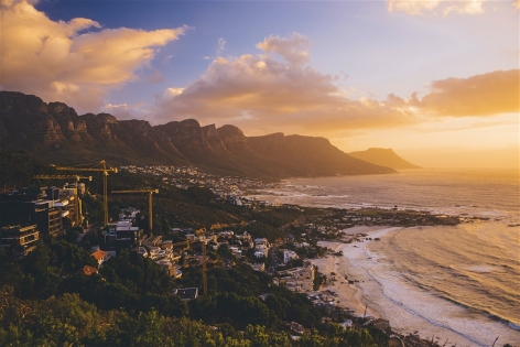 Cape Town to Victoria Falls Accommodated Tour