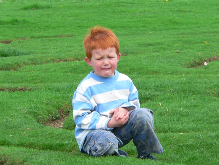 crying-child-scratched