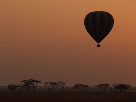 hot-air-balloon-ride-over-the-serengeti