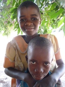 Tweedie06_MalawiKids